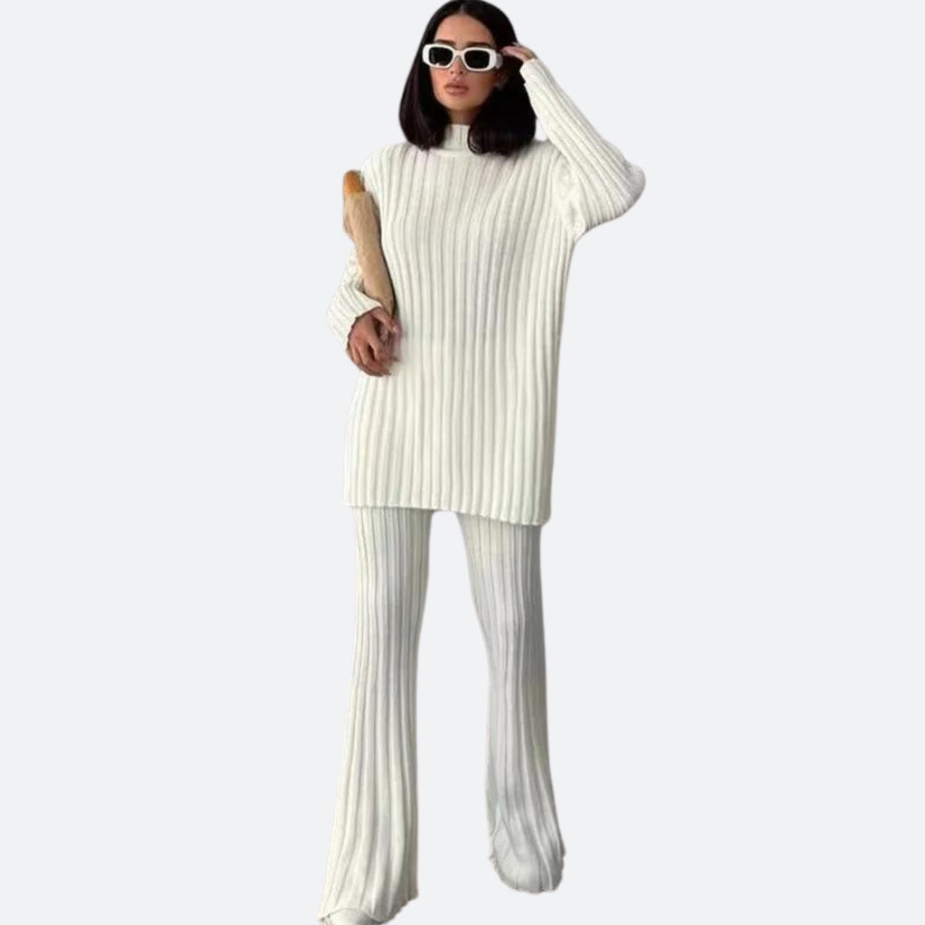 White 2 pc knit
